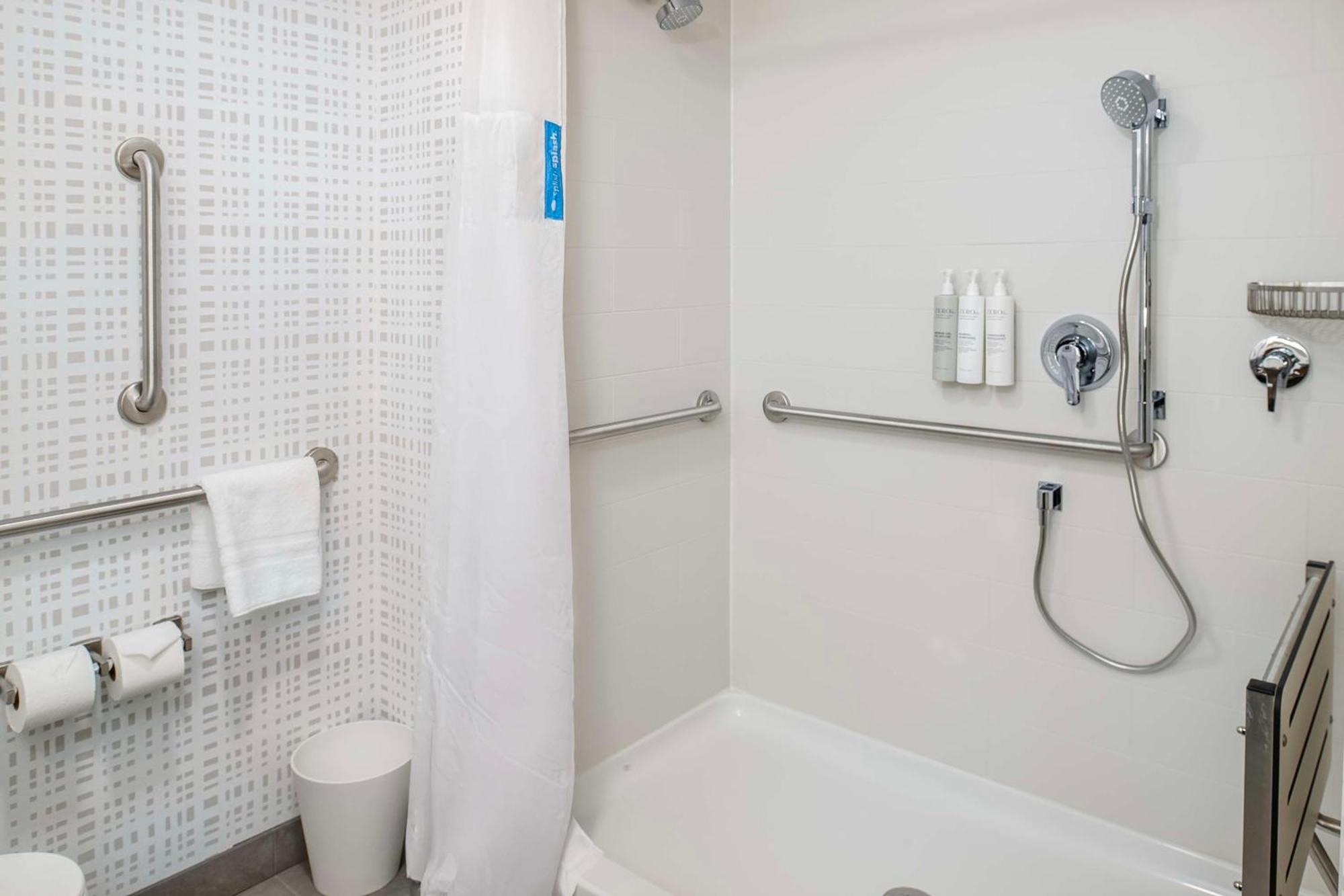 Hampton Inn By Hilton St Louis Airport Woodson Terrace Exterior foto